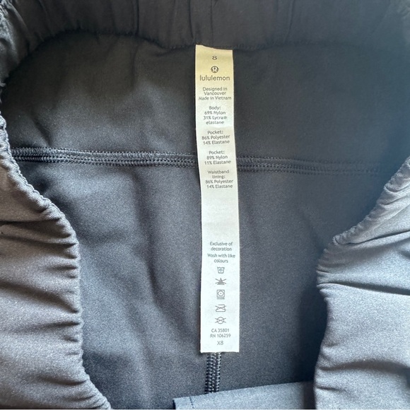 Lululemon On the Fly Athletic Women's Short 2.5"  Black Size 8 NWT Athleisure - Picture 3 of 6